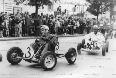Wyscigi gokartow na ulicach Sopotu. 1969 Fot. Zbigniew...