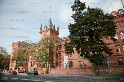 Slupsk. Budynek Akademii Pomorskiej.
07.10.2011
fot....