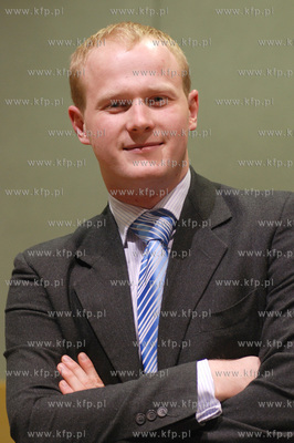 Radni Miasta Gdyni nowej kadencji. Nz. Radny Bartosz...