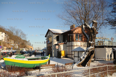 Gdynia. Zimowy spacer po Orlowie. 04.01.2009 fot. Andrzej...