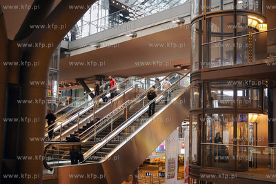Dworzec Glowny - w Berlnie (Berlin Hauptbahnhof). Do...