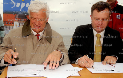 Molo w Sopocie. Uroczyste podpisanie umowy o dofinansowaniu...