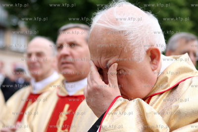 Szczecin. Papieska procesja Bozego Ciala, ulicami Szczecina...