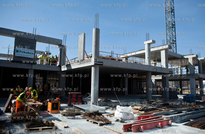 Uroczyste poswiecenie i wmurowanie kamienia wegielnego...