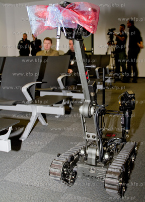 Wojewoda pomorski  przekazal Morskiemu Oddzialowi Strazy...