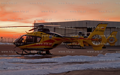 Smiglowce Eurocopter EC 135 Lotniczego Pogotowia Ratunkowego...