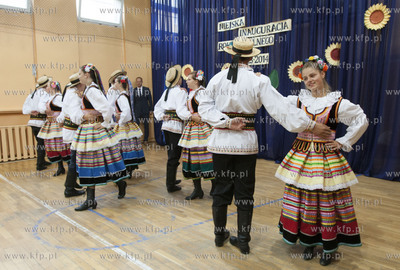 Gdansk, Gimnazjum nr 12 przy ul. Wrzeszczanskiej. Miejska...