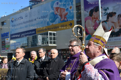 Gdynia. Msza swieta i uroczystosc podpisania aktu erekcyjnego...