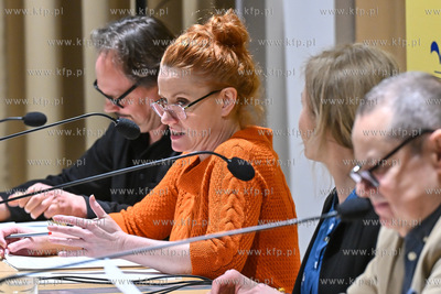 Miejska Biblioteka Publiczna - Sopoteka. Teatr Przy...