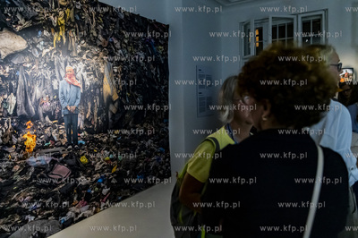 SPLOT Gallery, North Goes South - Waste We Didn’t...