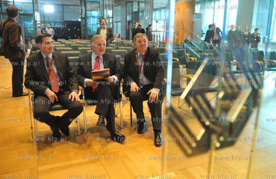 Warszawa. Siedziba Gieldy Papierow Wartosciowych. Prezentacja...