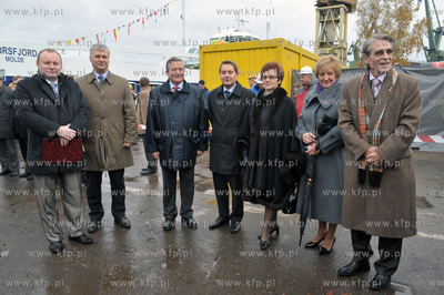 Danuta Walesowa zostala matka chrzestna promu fiordowego...