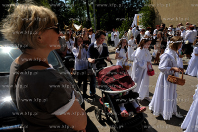 Uroczystosci i procesja Bozego Ciala w parafii sw....