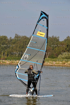 Chalupy na Polwyspie Helskim. Windsurfing od strony...
