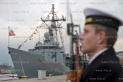 Port Wojenny w Gdyni Oksywie.Uroczystosc przekazania...