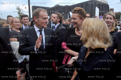 Otwarcie Teatru Szekspirowskiego w Gdansku. Po ogloszeniu...