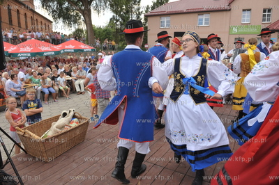 Chmielno. Kaszuby. Inscenizacja wesela kaszubskiego...