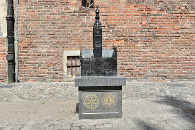 Gdańsk. Makieta Ratusza Głównego Miasta na ul. Długiej...