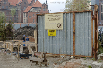 Gdańsk. Budowa Gdańskiego Teatru Szekspirowskiego...