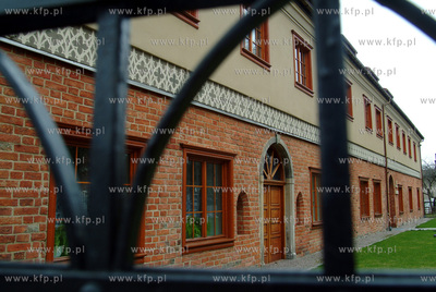 Do siedziby metropolity gdanskiego abp Tadeusza Goclowskiego...