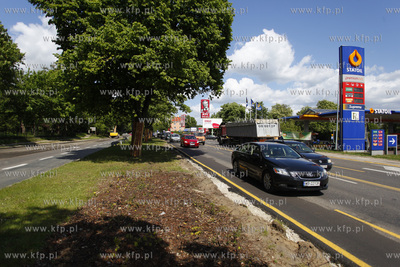 Przebudowa skrzyzowania Czyzewskiego z Al. Niepodleglosci...