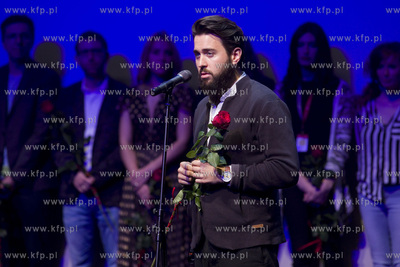 Gdynia. Festiwal Filmowy w Gdyni. Nz. ekipa twórców...