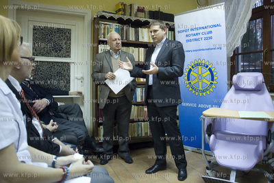 Klub Rotary International przekazał sprzęt medyczny...