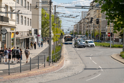 Ul. 10 lutego. Komunikacja miejska w Gdyni. Linia S...