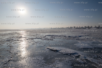 Skuta lodem Wisła w Mikoszewie. 20.01.2026 fot. Paweł...