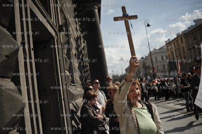 Marsz w obronie telewizji TV Trwam w Warszawie zorganizowany...