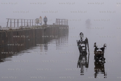 Mglisty dzień w Gdańsku. 02.01.2023 / fot. Anna Rezulak...