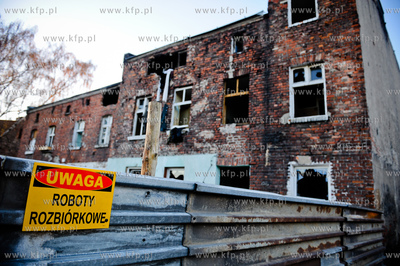 Gdansk. Remont drog i domow w gdanskiej dzielnicy Letnica,...