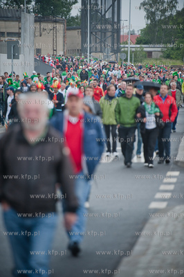 Gdansk Arena. Kibice wchodza na mecz mistrzostw Europy...