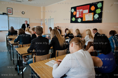 Gdansk. Inauguracja roku szkolnego w VII Liceum Ogolnoksztalcacym...
