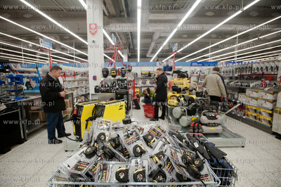 Gdansk. Morski Park Handlowy. Nowo otwarty szwedzki...