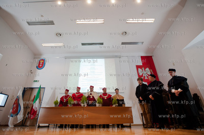 Gdansk. Akademii Wychowania Fizycznego i Sportu. Uroczystosc...