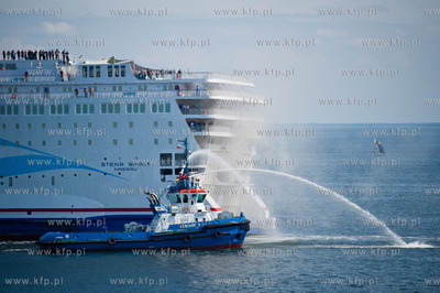 Gdynia. Swieto Morza. Pokaz dzialan antyterrorystycznych...