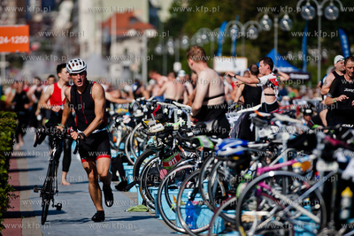 Zawody Herbalife Triathlon Gdynia 2013.
Nz zawodnicy...