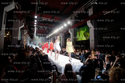 Centrum Stocznia Gdansk. Gala Amber Look Trends & Styles...