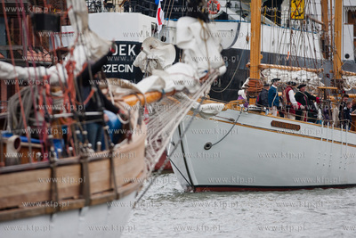 Gdansk. Rybackie Pobrzeze. XI Otwarcie Sezonu Zeglarskiego....