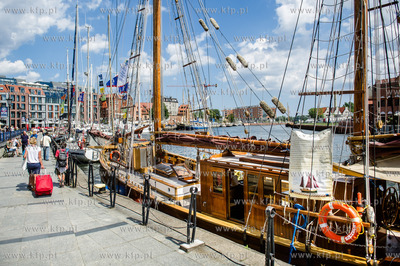 Gdańsk. Rybackie Pobrzeze. Zlot zaglowcow Baltic Sail...