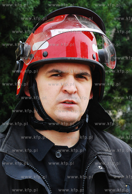 Pozar domu przy ul. Derdowskiego w Rumi. Bez dachu...