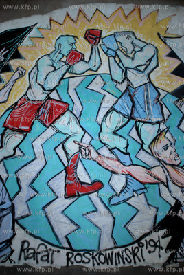 Murales czyli wielkoformatowe malowidla na sciane uwiecznione...