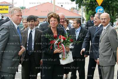 Do Szczecina przyjechala komisarz UE Neelie Kroes by...