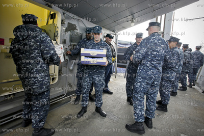 Zatoka Gdanska. Okret Marynarki Wojennej USA, USS RAMAGE...