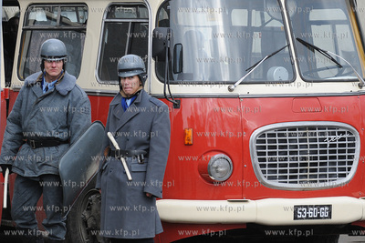Plan zdjeciowy filmu o masakrze robotnikow na Wybrzezu...