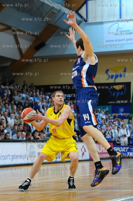 Sopot. Drugi mecz o medal brazowy pomiedzy Trefl Sopot...