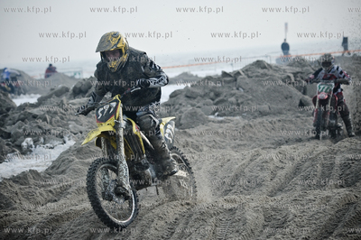 Zawody motocrosowe na plazy miejskiej w Gdyni zorganizowane...