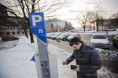 Z powodu nieskich temperatur parkometry umieszczone...