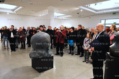 Panstwowa Galeria Sztuki - Sopot. Wystawa rzezby profesora...